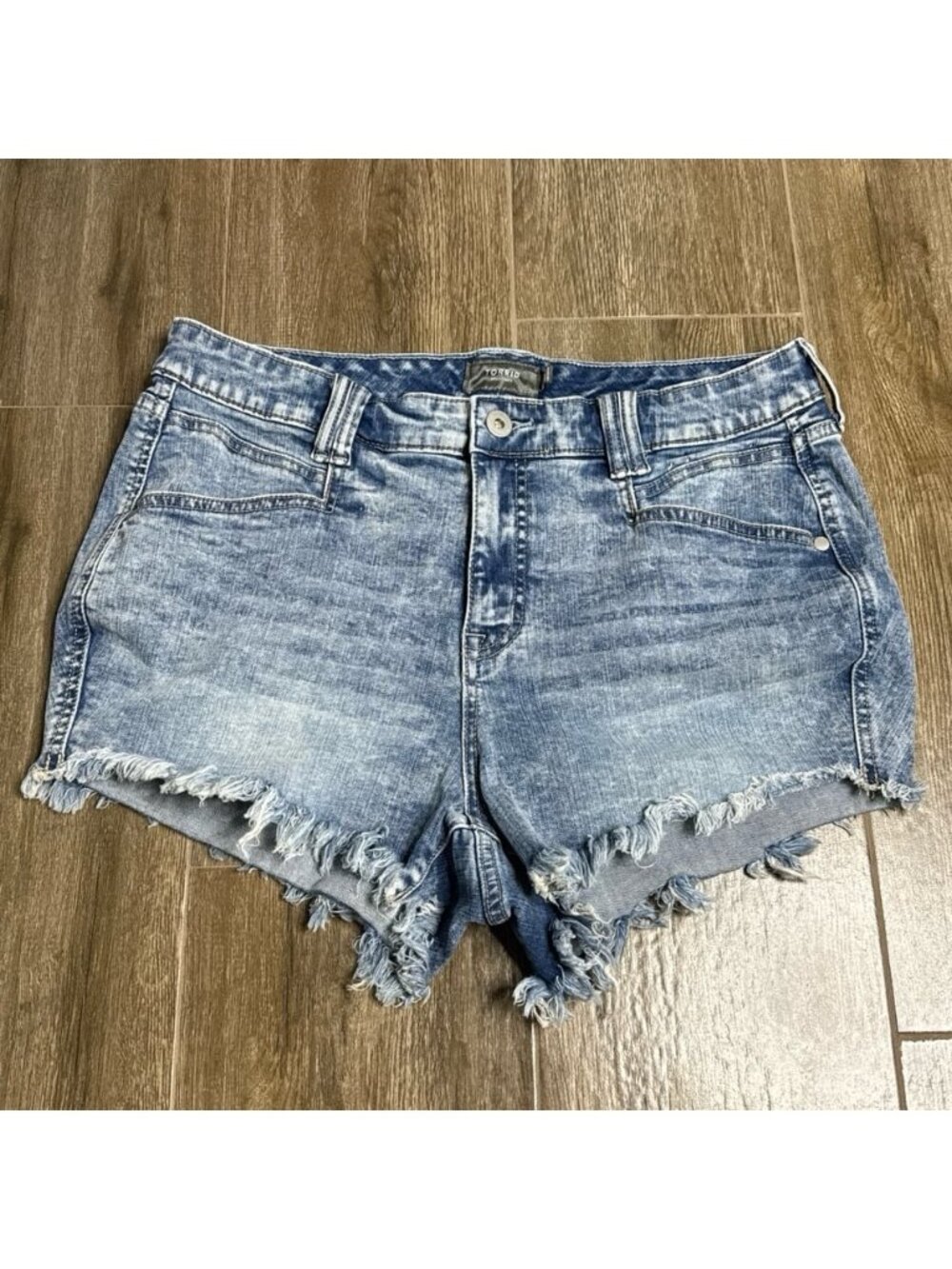 Torrid Feel The Fit Acid Wash Distressed Denim Shorts 14
